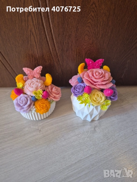 Керамични кашпи декурирани с ароматни сапунени цветя., снимка 1