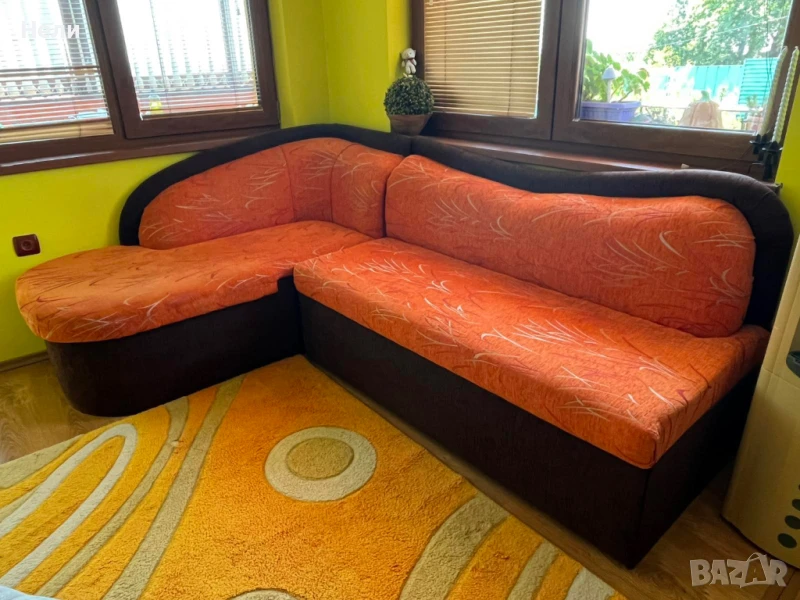 Разтегателен диван с ракла, снимка 1