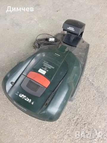 косачки робот Husqvarna 220 AC, снимка 2 - Градинска техника - 50163557