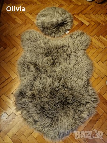 Пухкав килим и възглавница за стол