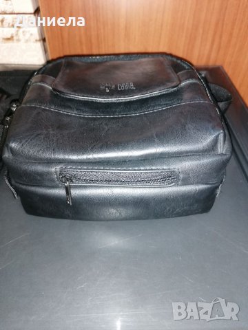 CASE LOGIC компактна чанта, снимка 4 - Чанти, стативи, аксесоари - 35438695