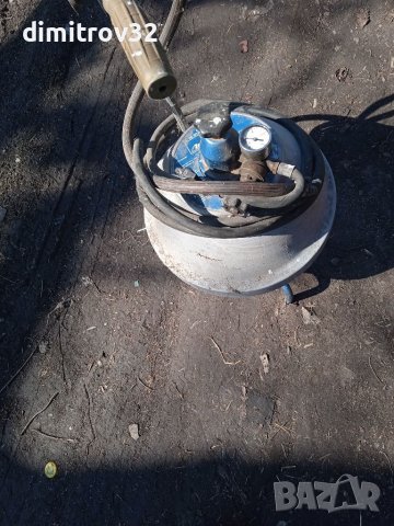 Уред за обезвъздушаване на спирачки