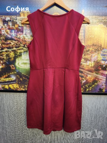 Червена рокля, снимка 2 - Рокли - 38698030