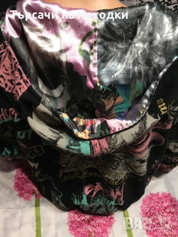 Яке блуза с качулка и цип TLFI True Love False Idols S Small Black, снимка 2 - Суичъри - 50923470