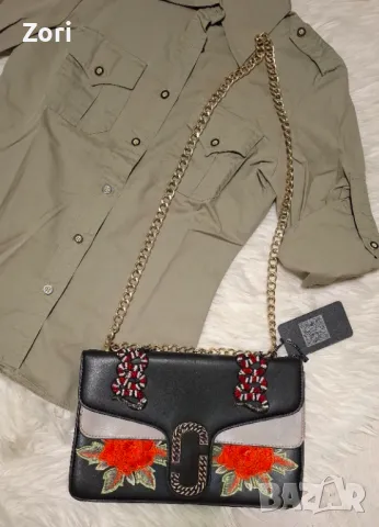 СТРАХОТНА черна чанта с 3Д апликации , снимка 6 - Чанти - 47909122