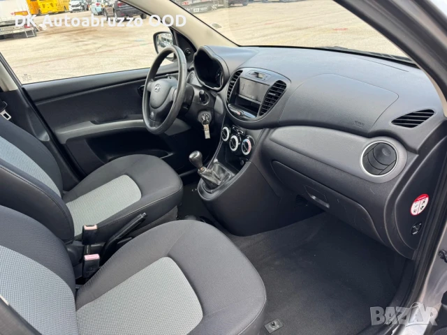 Hyundai i10 1.1 бензин, снимка 5 - Автомобили и джипове - 50719116