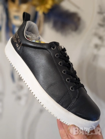 Calvin Klein номер 43 оригинални  кожени сникърси / маратонки / обувки , снимка 3 - Маратонки - 51883768