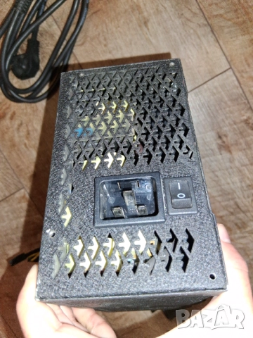 Захранване FSP Aurum pro series 1200W, снимка 5 - Захранвания и кутии - 52371439