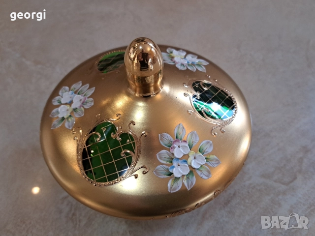 Bohemia бонбониера с позлата , снимка 3 - Антикварни и старинни предмети - 52599236