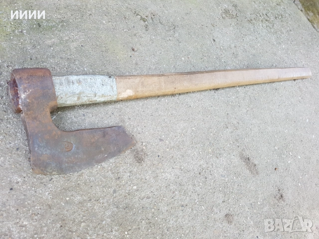 Брадва Сърп и Чук 1,8 кг