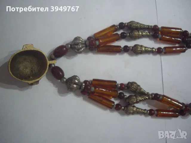 Стар интересен гердан., снимка 5 - Колиета, медальони, синджири - 49623003