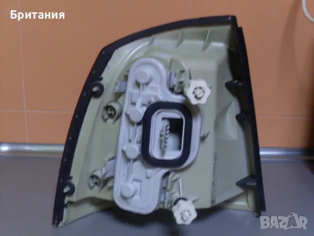 Заден десен стоп-габарит за Астра Г., снимка 4 - Части - 49261056