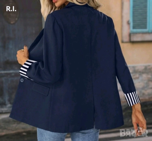 Дамско тъмносиньо сако, снимка 2 - Сака - 51883065