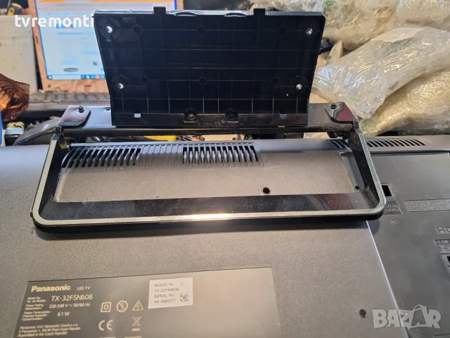 оригинална стойка за телевизор PANASONIC модел TX-32FSN608