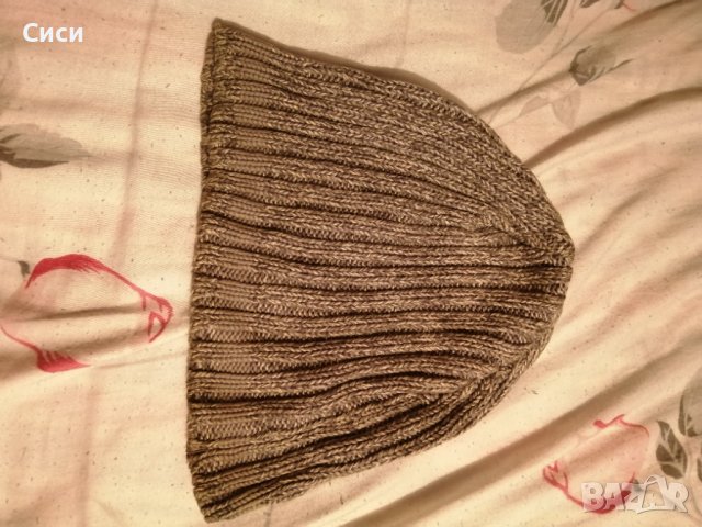 Шапки по 4 лева броя, снимка 1