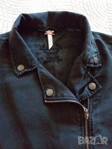 Лот тениски , бюстие Disney , клин и рокля 146 / 152 , снимка 2 - Детски тениски и потници - 39190115