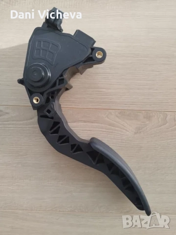 Педал за газта рено меган 3