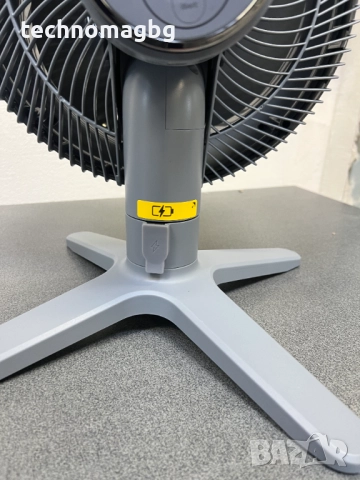 Преносим вентилатор на батерия Shark FlexBreeze TableMate FA150EU, снимка 7 - Вентилатори - 52184532