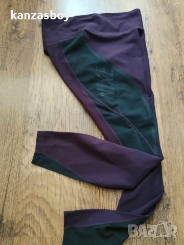 Nike Training - страхотен дамски клин S, снимка 5 - Клинове - 51159540