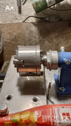 Продавам умиверсал 100 мм с 4 челюсти с фланец и конусна опашка за Морз 3, снимка 3 - Стругове - 52968282