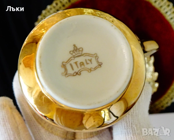 Италианска порцеланова чаша с чиния,злато,Фрагонар. , снимка 6 - Антикварни и старинни предмети - 52267779