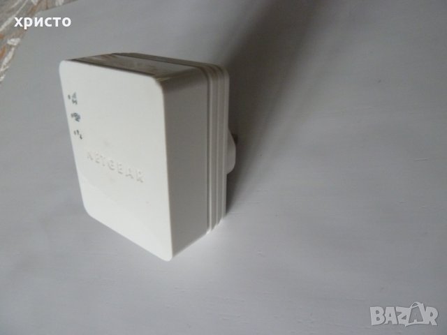 Netgear Wifi Extender WN1000RP, снимка 3 - Мрежови адаптери - 34931536