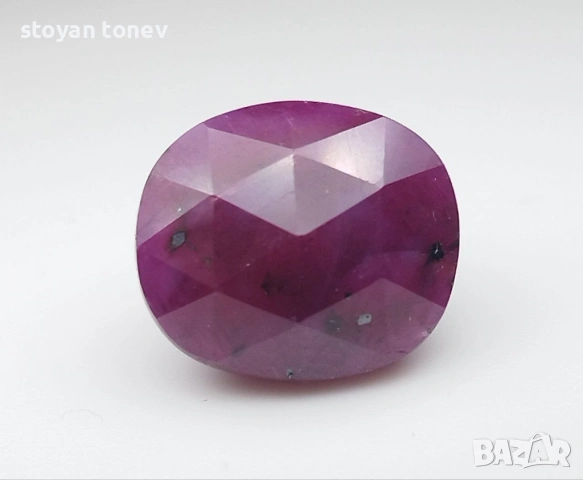 Голям ненагряван рубин 11.30кт.! Сертифициран! Нов!, снимка 2 - Други - 53383757