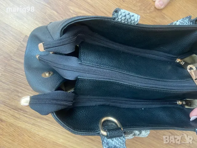 Дамска чанта, снимка 3 - Чанти - 48054865