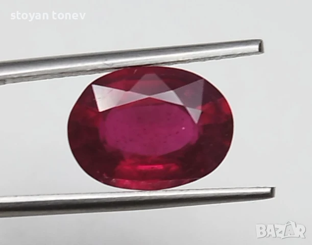 Подобряван естествен рубин с цвят Гълабова кръв 2.13кт.! Сертифициран! Нов!, снимка 11 - Други - 50755686