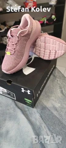 Дамски маратонки: UNDER ARMOUR , снимка 3 - Маратонки - 49190815