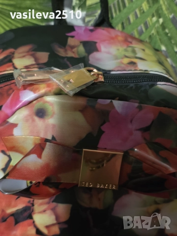 Ted Baker оригинална дамска раница , снимка 8 - Раници - 52559036