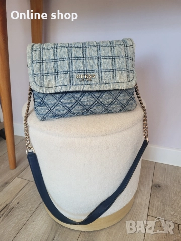 Оригинална дънкова чанта Guess
