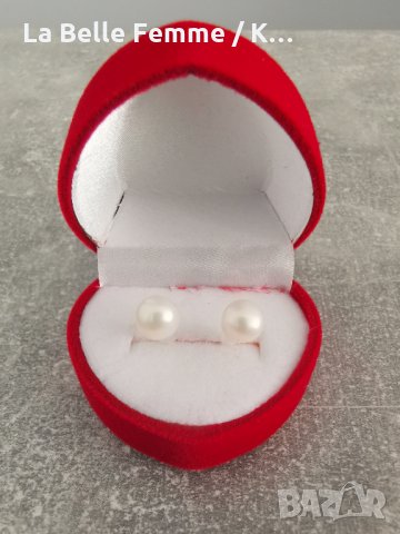 Обеци с естествени перли в луксозна кутия