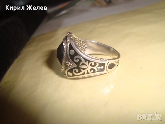 СТАР АНГЛИЙСКИ СРЕБЪРЕН ПРЪСТЕН СРЕБРО 925 НИЕЛО ОРНАМЕНТИКА с ЧЕРЕН АХАТ ФАСЕТИРАН 22279, снимка 5 - Пръстени - 33049568