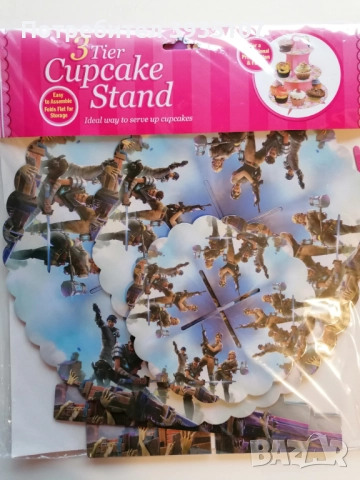 Парти покривка Фортнайт ,сламки,свирки балони,стойка за мъфини, кутийки,шапки, снимка 4 - Други - 52423994