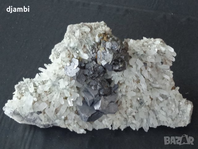 №35, Кристали,Минерали,Кварц,Кварцова друза с хлорит и халкопирит, галенит и сфалерит,BGminerals,, снимка 3 - Декорация за дома - 43949632