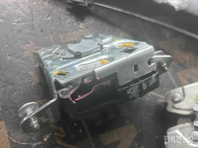 Брава ел. багажник мерцедес е класа w212 ц класа w204 заден капак механизъм, снимка 2 - Части - 50220167