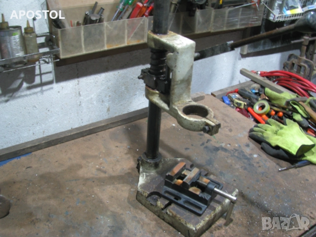 стойка за бормашина