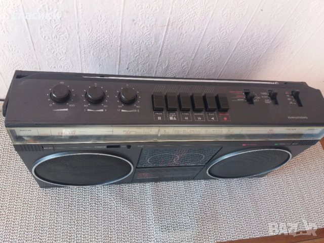 Радиокасетофон GRUNDIG RR 440., снимка 7 - Радиокасетофони, транзистори - 53306694