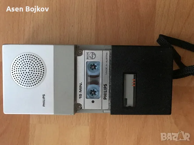 Продавам портативен касетофон