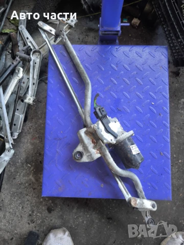 Volkswagen Transporter T5 2.5 TDi PF Моторче + механизъм за чистачки с номер на част 443122351017