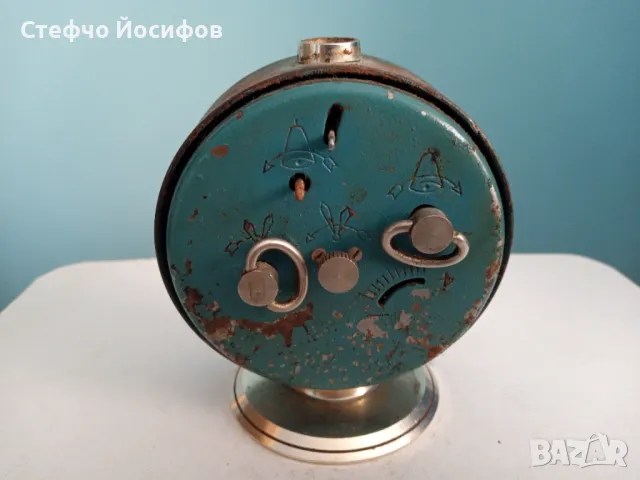 Будилник Слава, снимка 2 - Антикварни и старинни предмети - 47387639