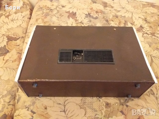 Радио HITACHI WH 1020-1965г., снимка 4 - Радиокасетофони, транзистори - 26543240