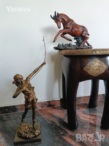 Диана , богиня на лова, природата и луната в  поза на ловджийка с лък и стрела. , снимка 3 - Статуетки - 52553361