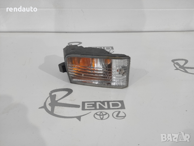 Преден десен мигач за Toyota Rav4 2000-2006 