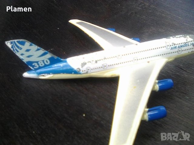 Модел на пътнически самолет А - 320, снимка 3 - Колекции - 40575187