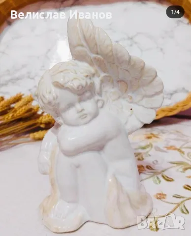 Красиво порцеланово ангелче в перфектно състояние.