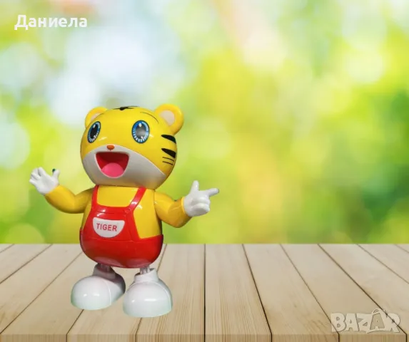 интерактивна играчка с музика и светлини 