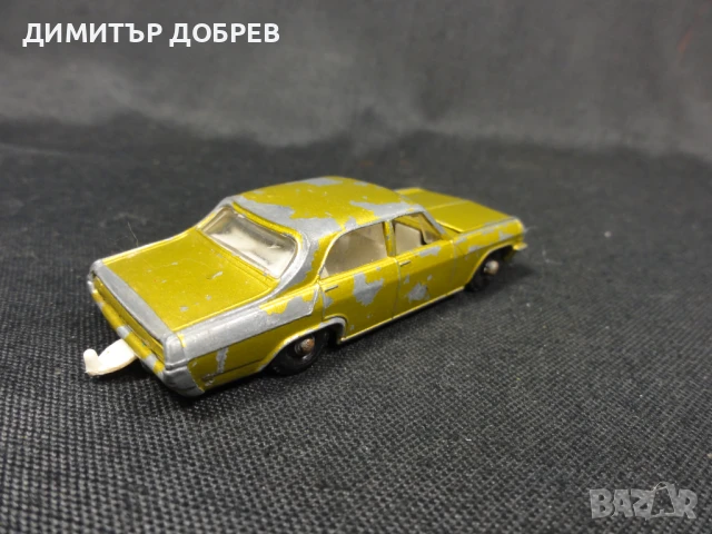 СТАРА РЕТРО МЕТАЛНА КОЛИЧКА MATCHBOX ENGLAND OPEL DIPLOMAT, снимка 4 - Колекции - 51349760