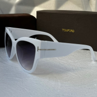 Tom Ford дамски слънчеви очила котка 3 цвята, снимка 8 - Слънчеви и диоптрични очила - 44864929